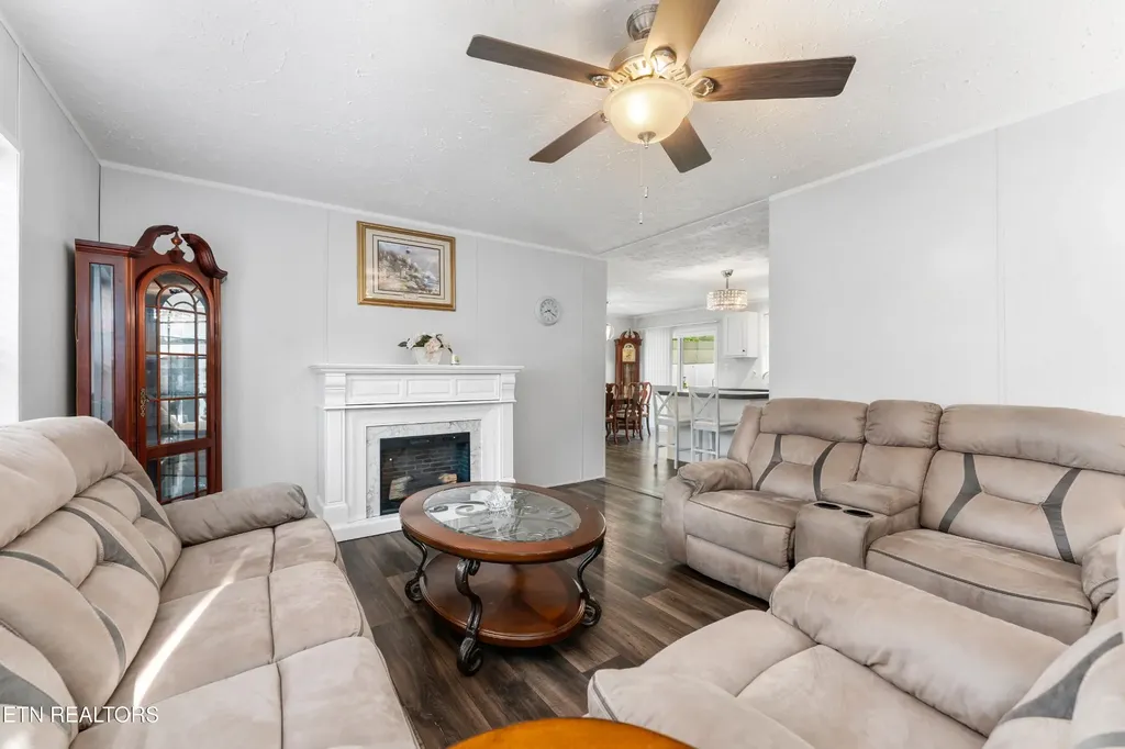 409 Bull Run Road Luttrell TN 37779