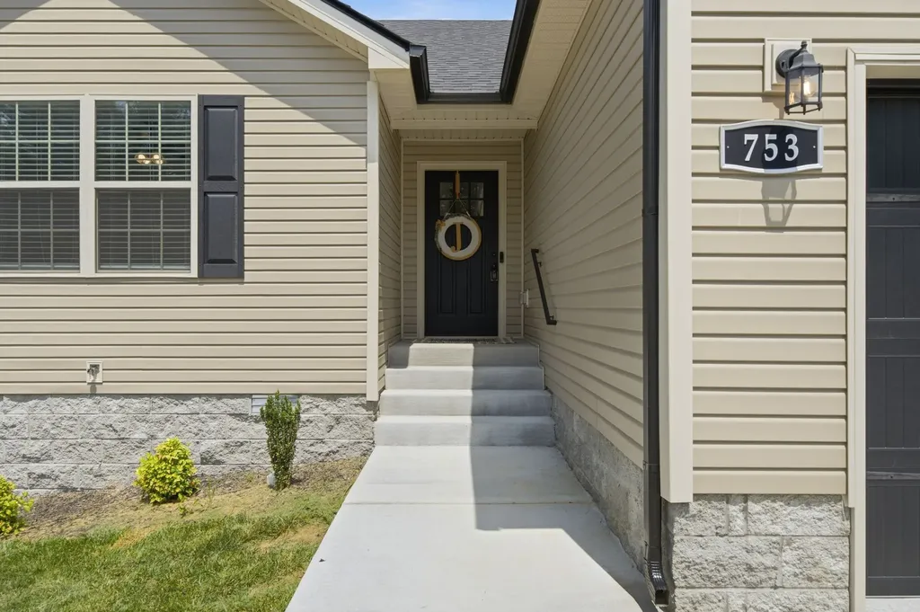 753 Gleason Drive Clarksville TN 37042