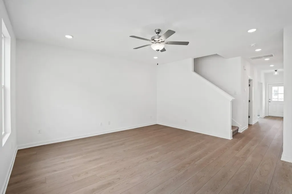 8204 Netterfield Drive White House TN 37188