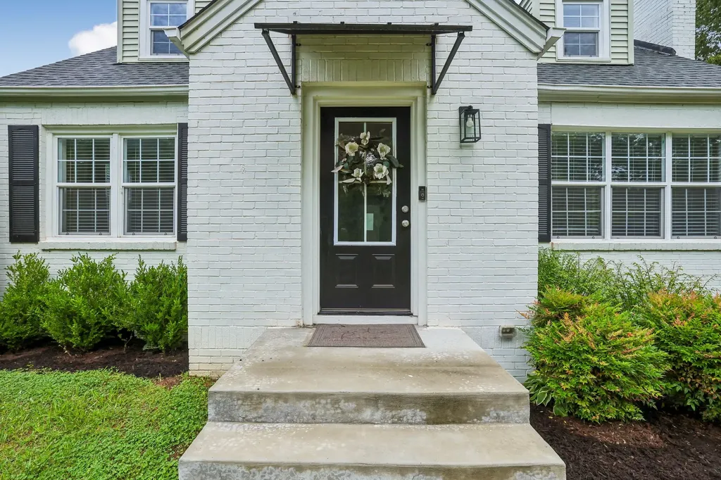 810 W Lincoln Street Tullahoma TN 37388