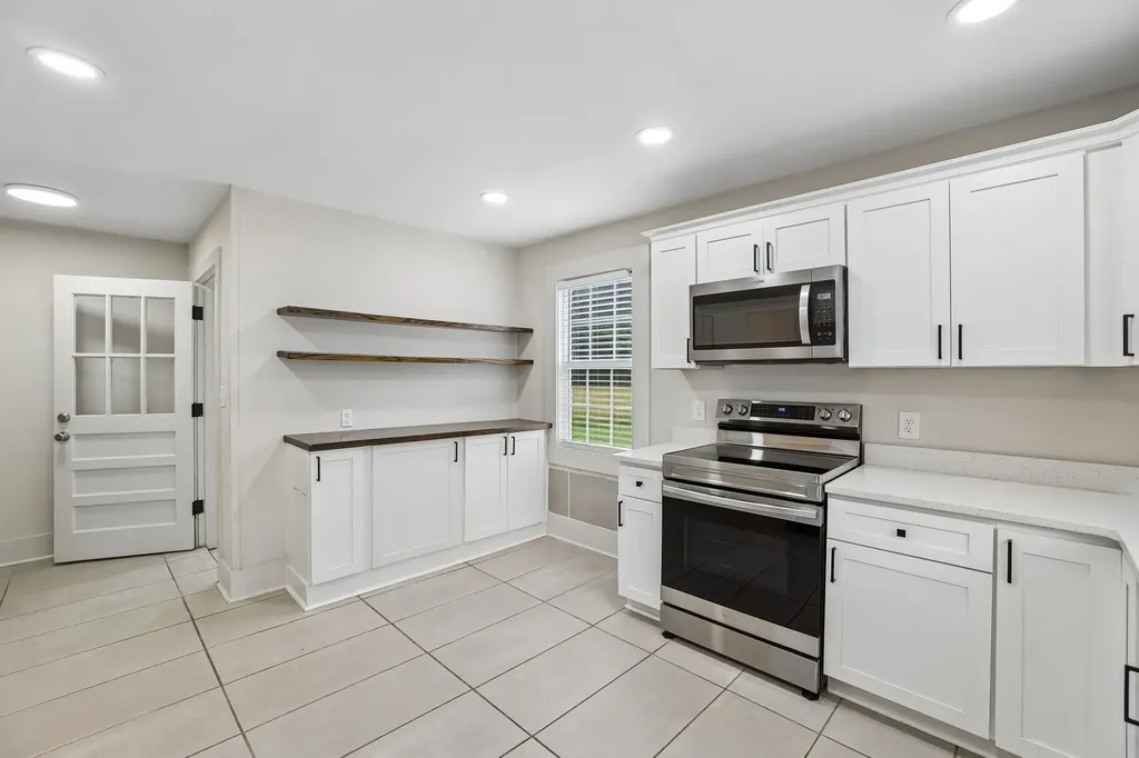 810 W Lincoln Street Tullahoma TN 37388