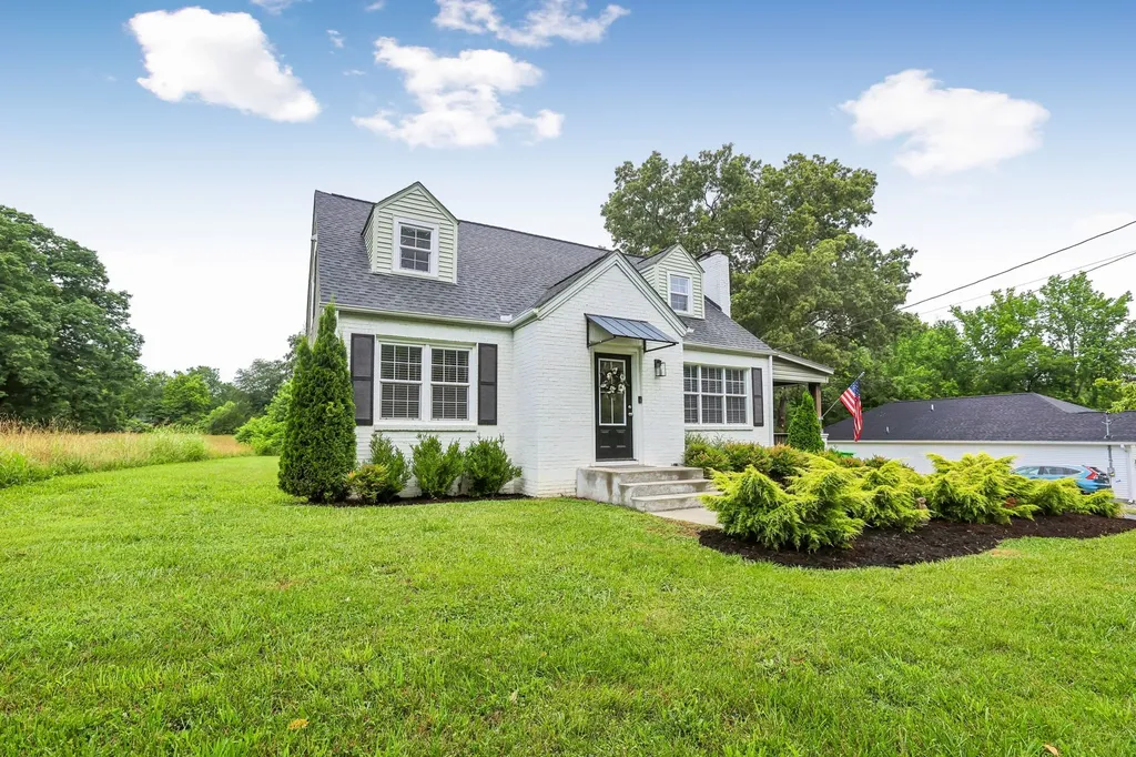 810 W Lincoln Street Tullahoma TN 37388