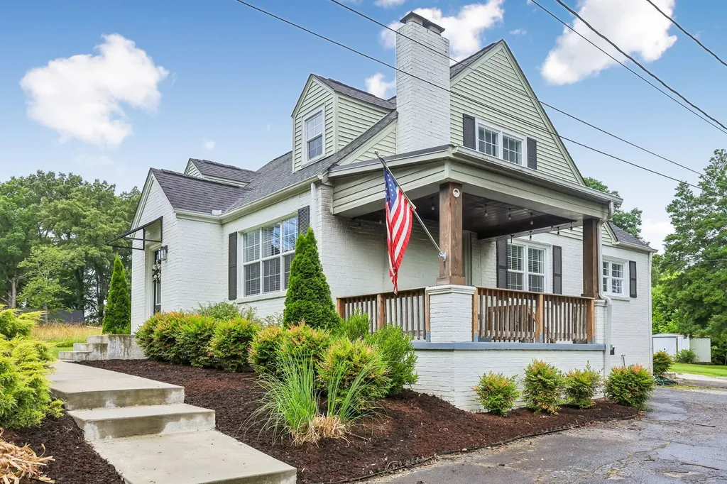 810 W Lincoln Street Tullahoma TN 37388