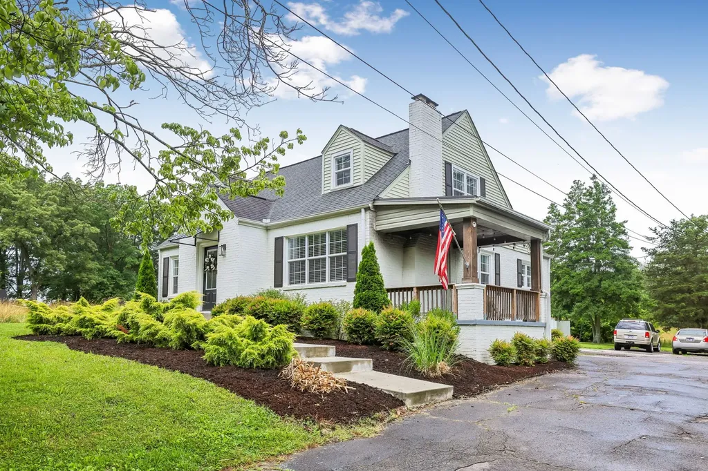 810 W Lincoln Street Tullahoma TN 37388