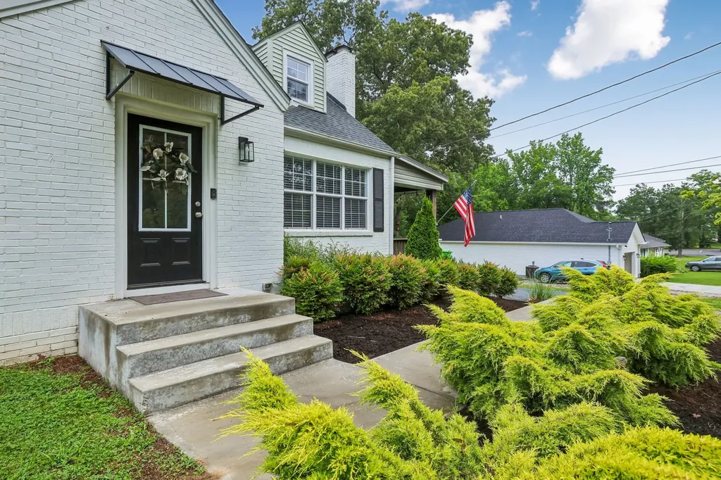 810 W Lincoln Street Tullahoma TN 37388