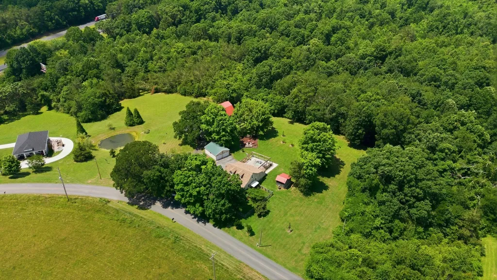 1300 Oak Grove Road Dickson TN 37055