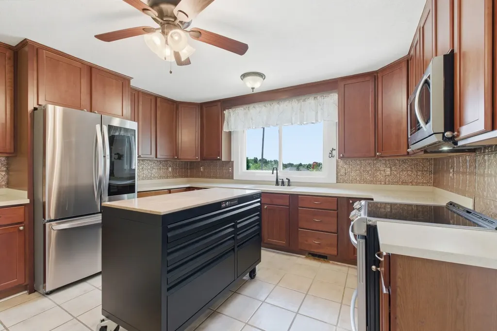 1300 Oak Grove Road Dickson TN 37055