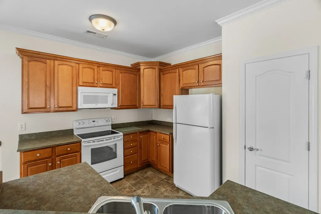 141 Dimaggio Drive Springfield TN 37172