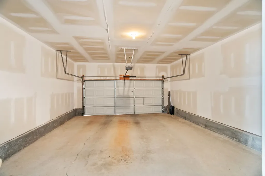 141 Dimaggio Drive Springfield TN 37172