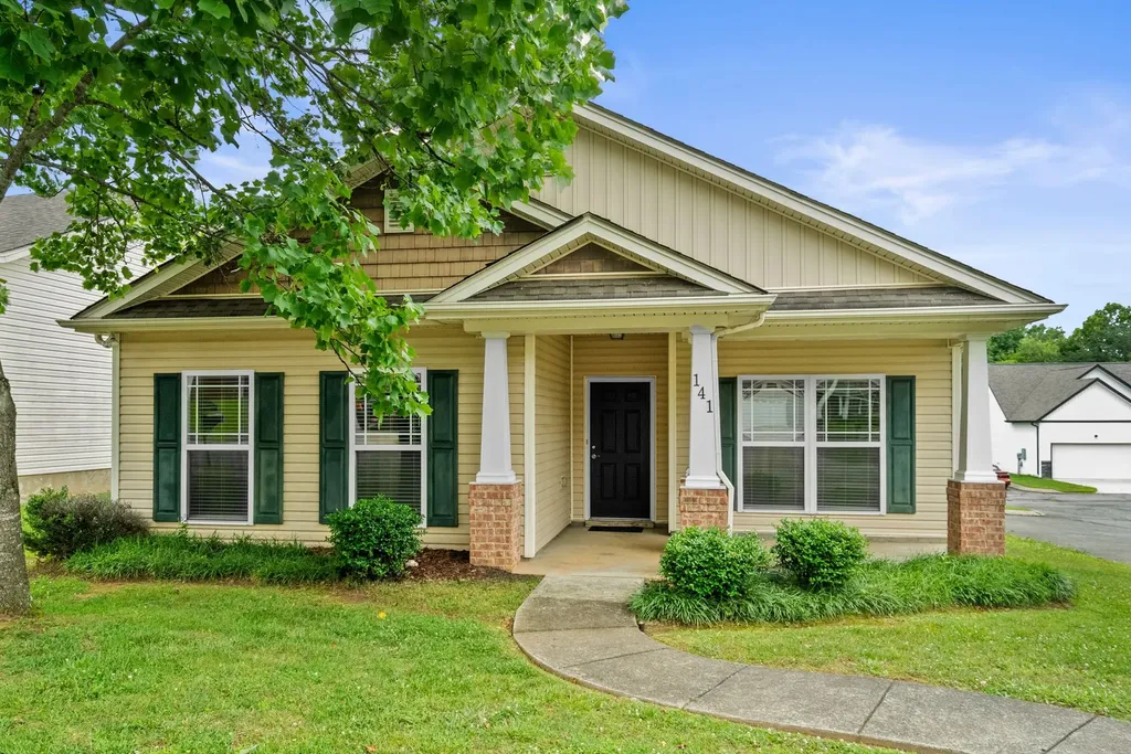 141 Dimaggio Drive Springfield TN 37172