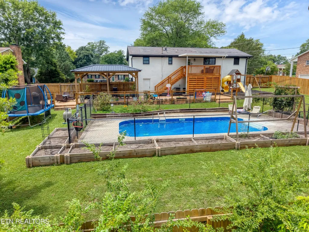 1207 Lenore Lane Maryville TN 37804