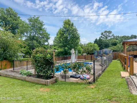 1207 Lenore Lane Maryville TN 37804