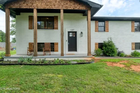 1207 Lenore Lane Maryville TN 37804