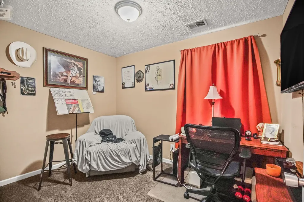 914 16th Ave, E Springfield TN 37172