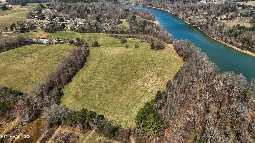 786 Swan Pond Circle Road Harriman TN 37748