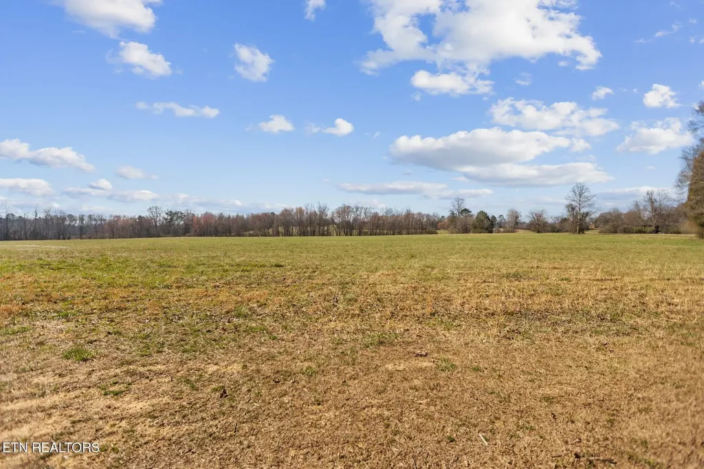 786 Swan Pond Circle Road Harriman TN 37748