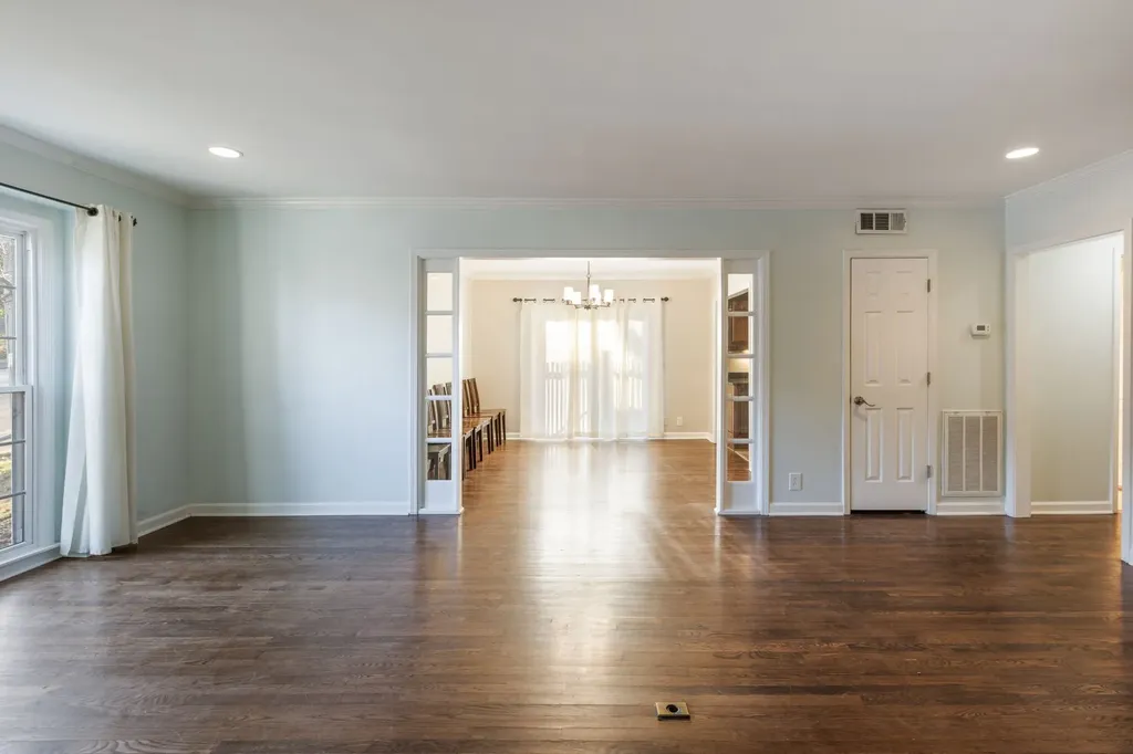 112 Saint Charles Place Nashville TN 37212