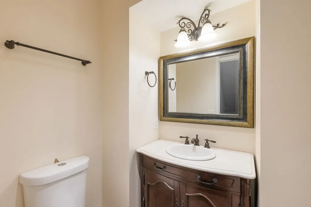 112 Saint Charles Place Nashville TN 37212