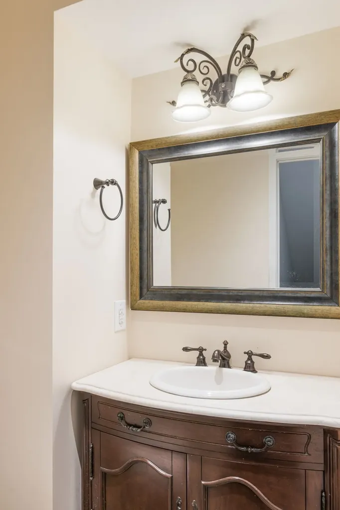 112 Saint Charles Place Nashville TN 37212