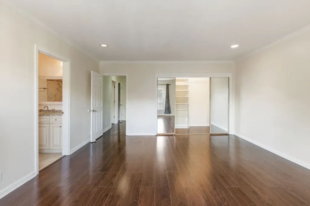112 Saint Charles Place Nashville TN 37212