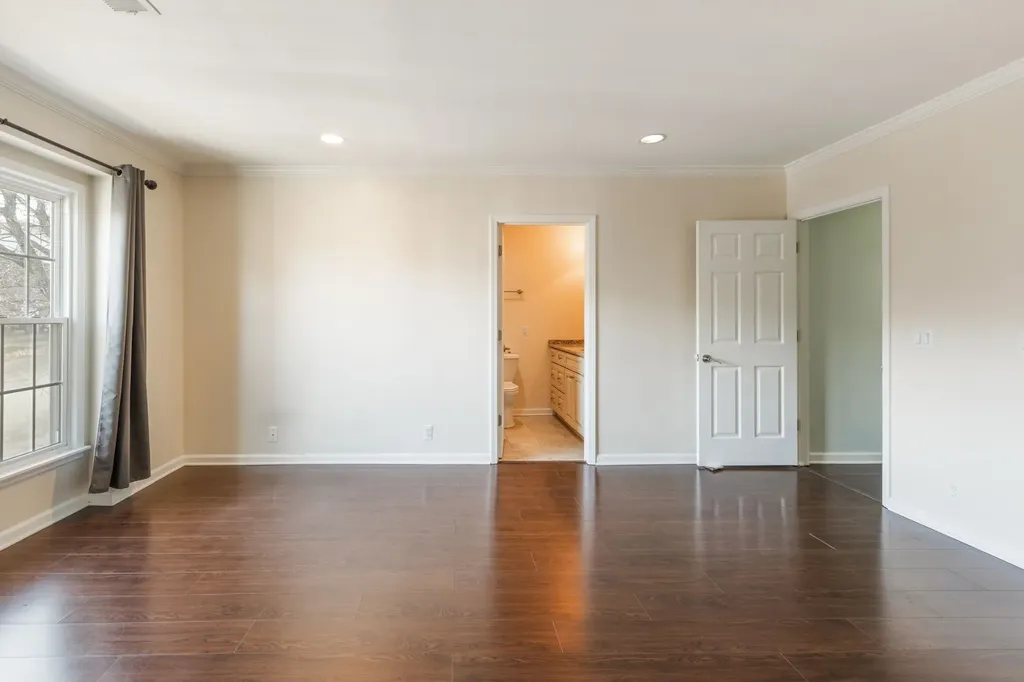 112 Saint Charles Place Nashville TN 37212