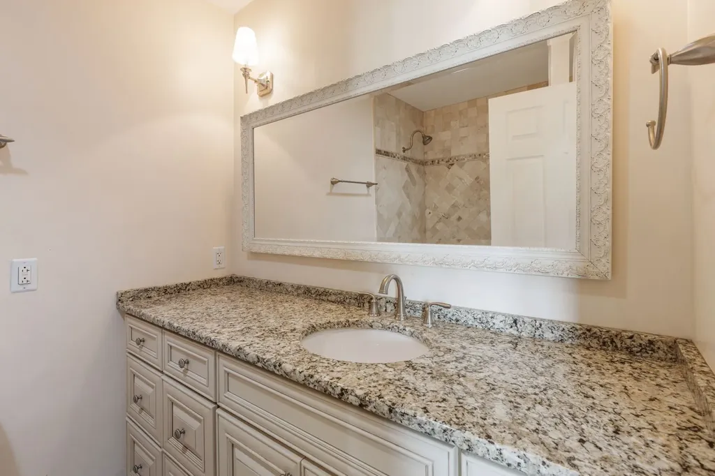 112 Saint Charles Place Nashville TN 37212