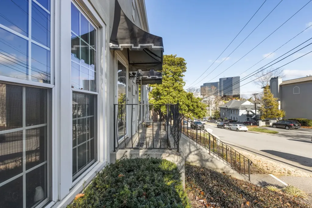 112 Saint Charles Place Nashville TN 37212
