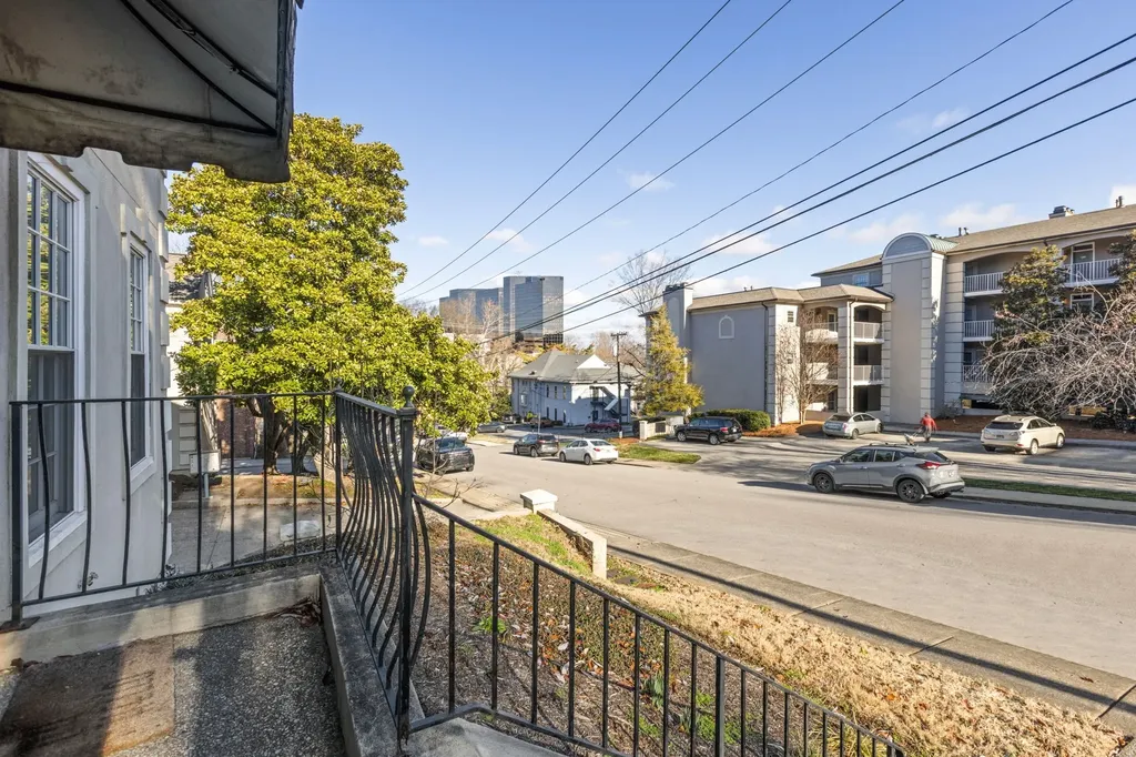 112 Saint Charles Place Nashville TN 37212