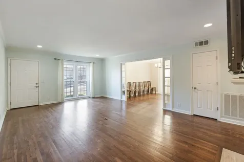 112 Saint Charles Place Nashville TN 37212