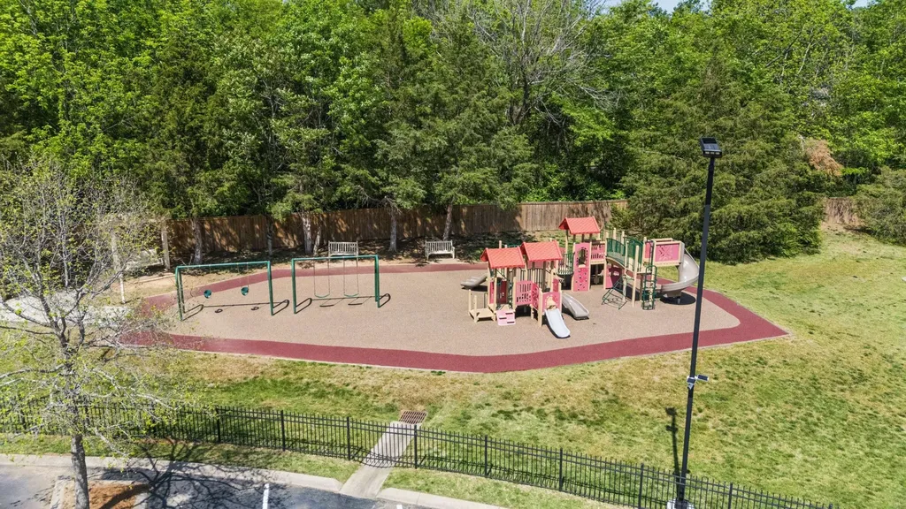 7476 Riverland Drive Nashville TN 37221