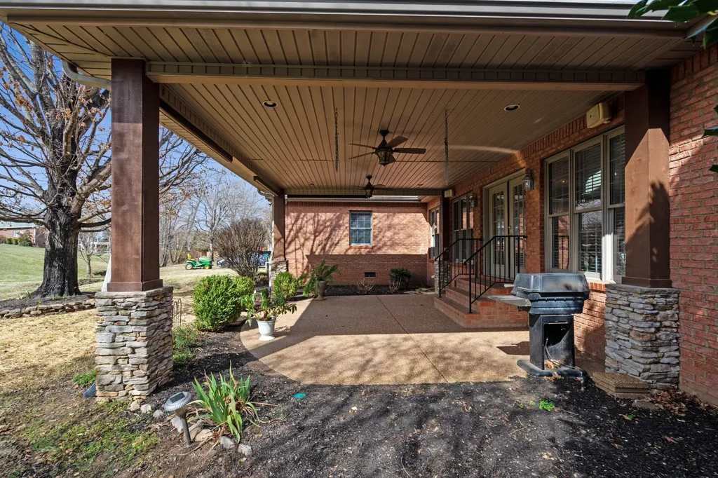514 Lexington Drive Lebanon TN 37087