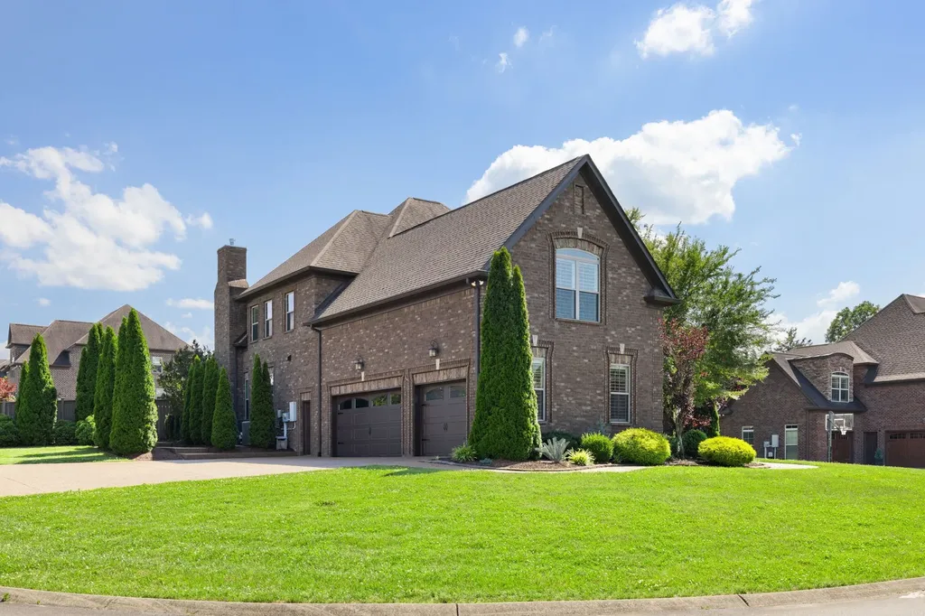 100 Wembly Lane Mount Juliet TN 37122