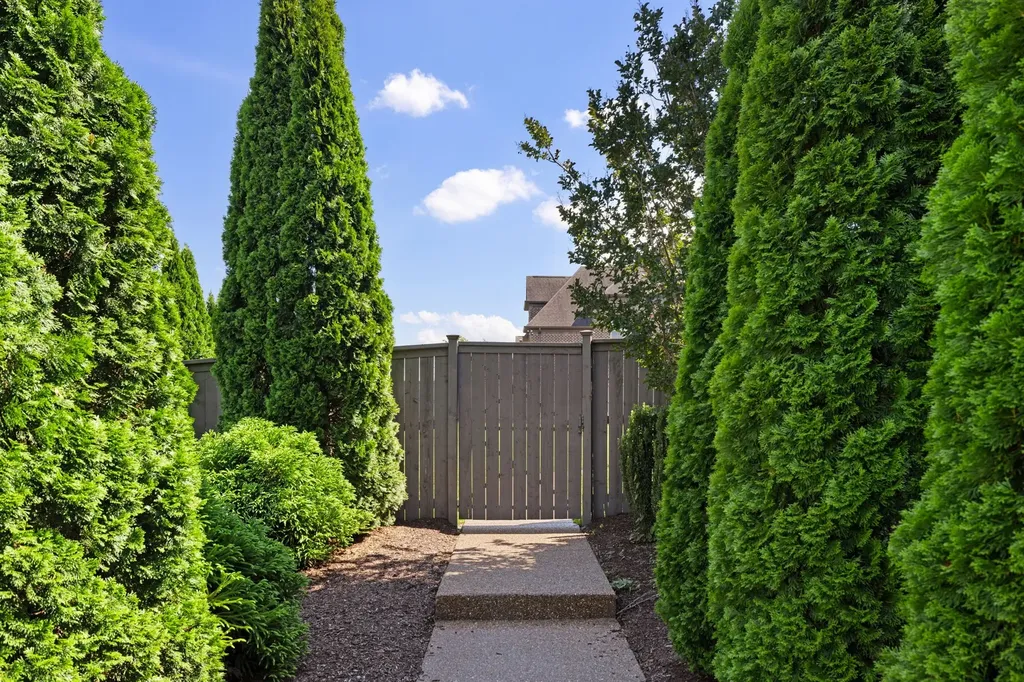 100 Wembly Lane Mount Juliet TN 37122