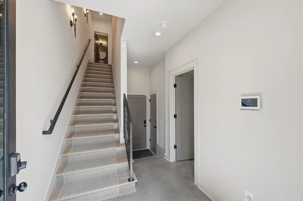 356 E Village Lane Nashville TN 37216