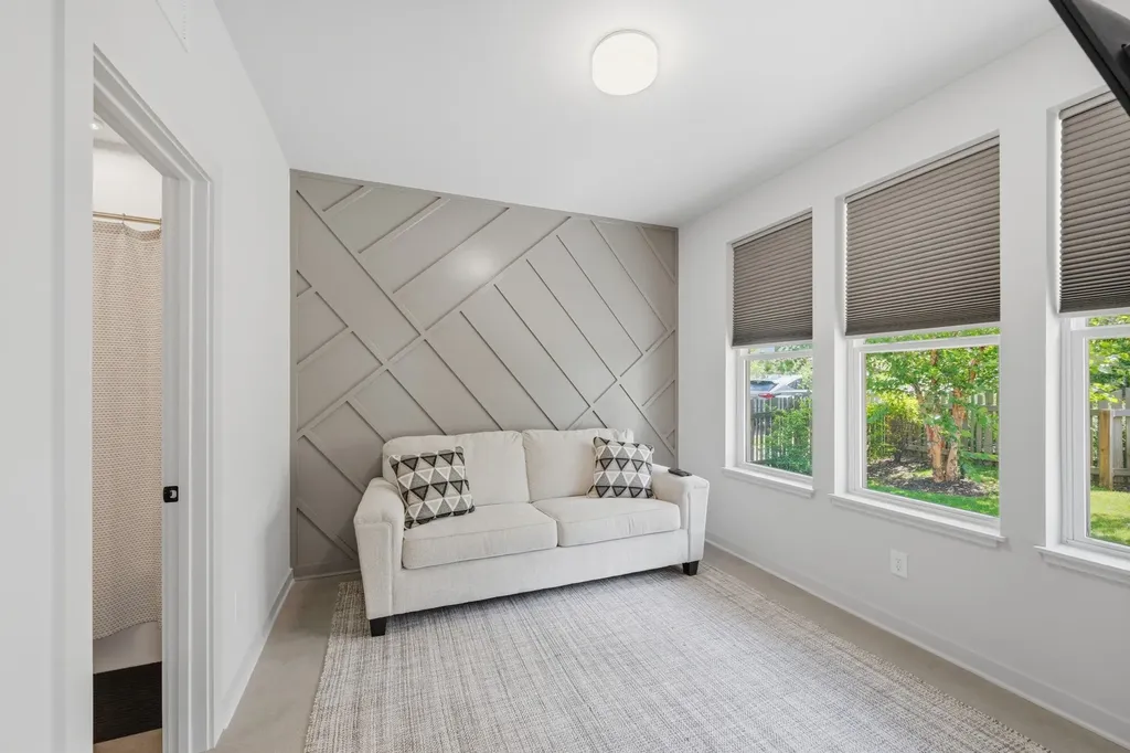 356 E Village Lane Nashville TN 37216