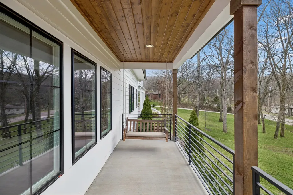 828 Russleo Drive Nashville TN 37209
