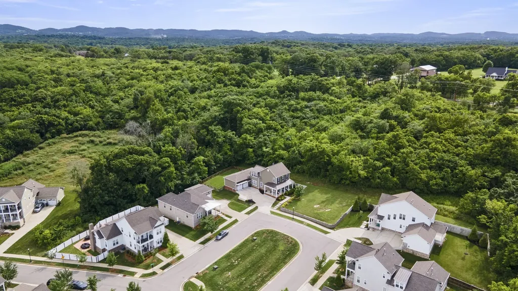 607 Quiet Circle Nolensville TN 37135