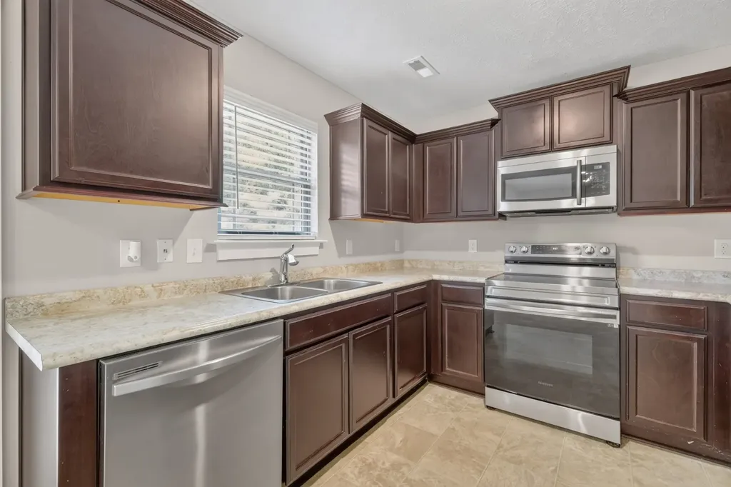 2331 Red Barn Road Christiana TN 37037