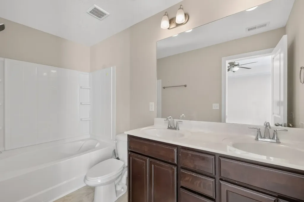 2331 Red Barn Road Christiana TN 37037
