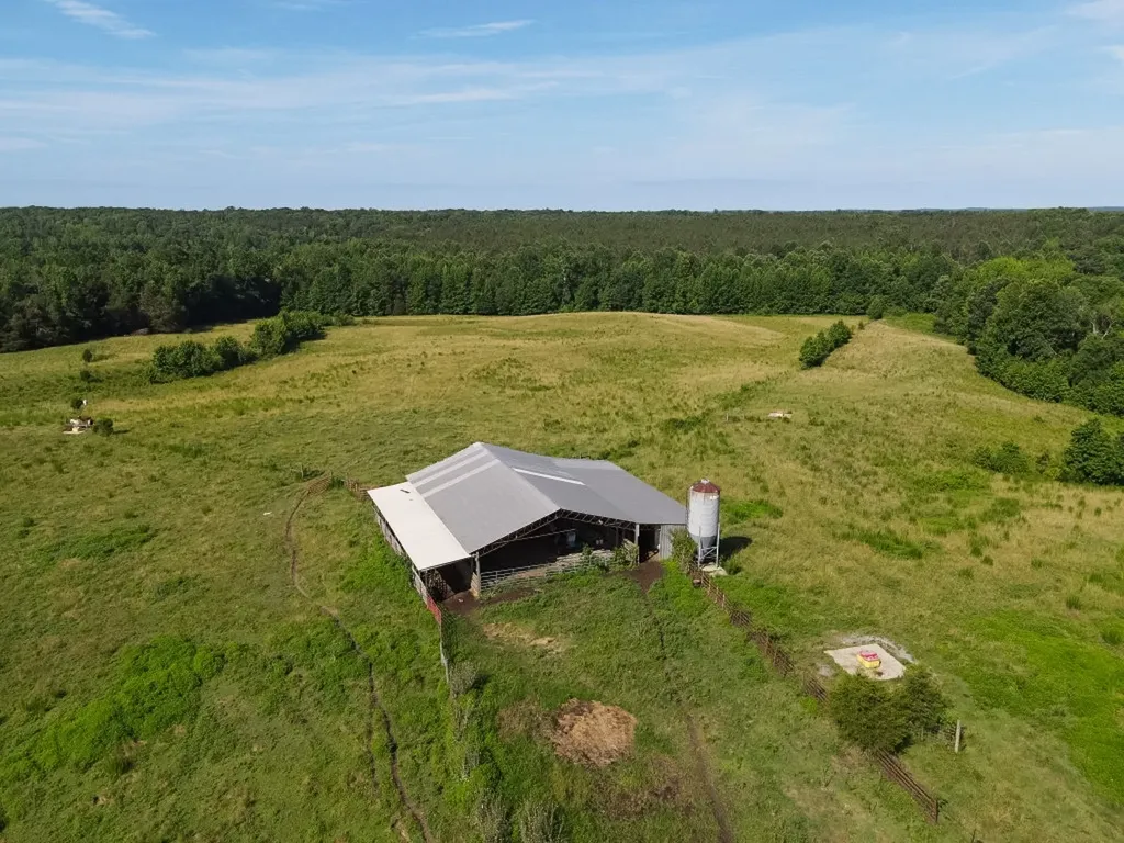 1074 Mcgee Road Decaturville TN 38329