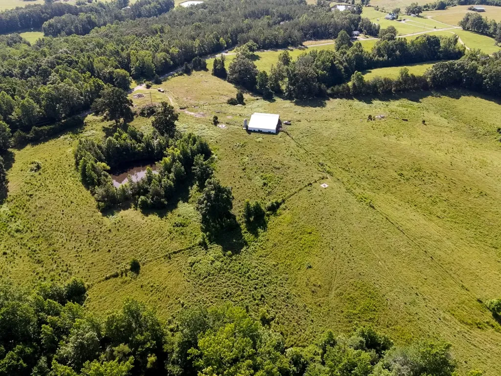 1074 Mcgee Road Decaturville TN 38329