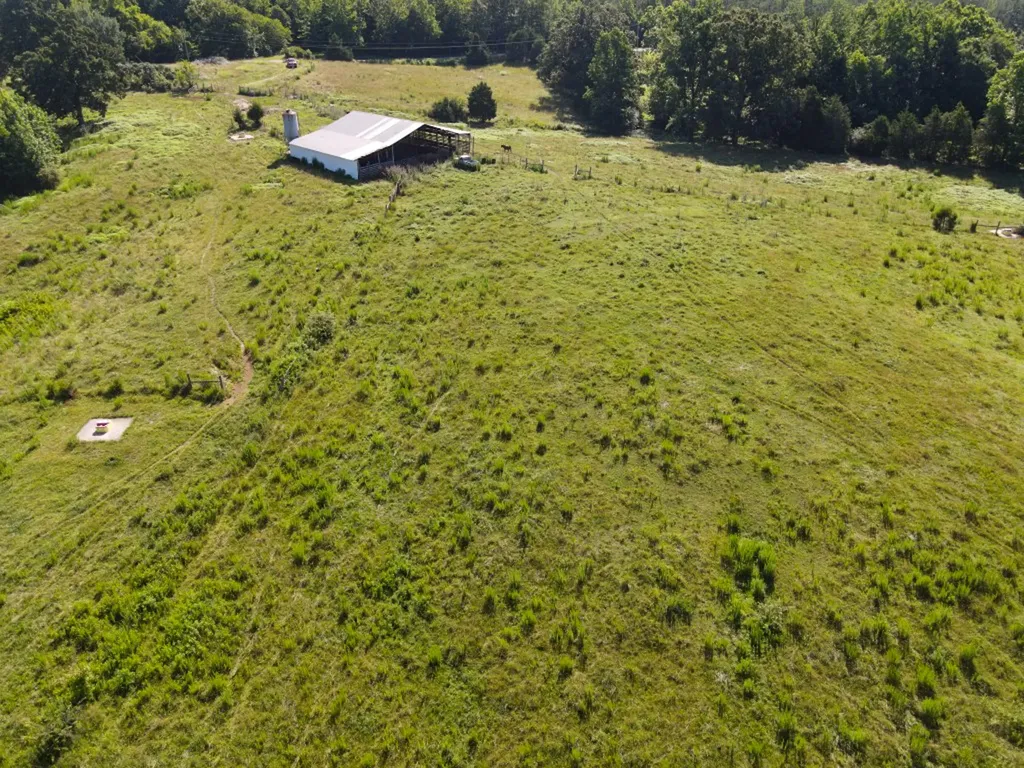 1074 Mcgee Road Decaturville TN 38329