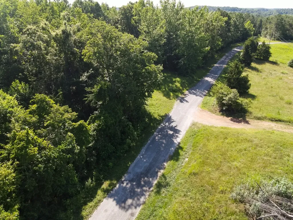 1074 Mcgee Road Decaturville TN 38329