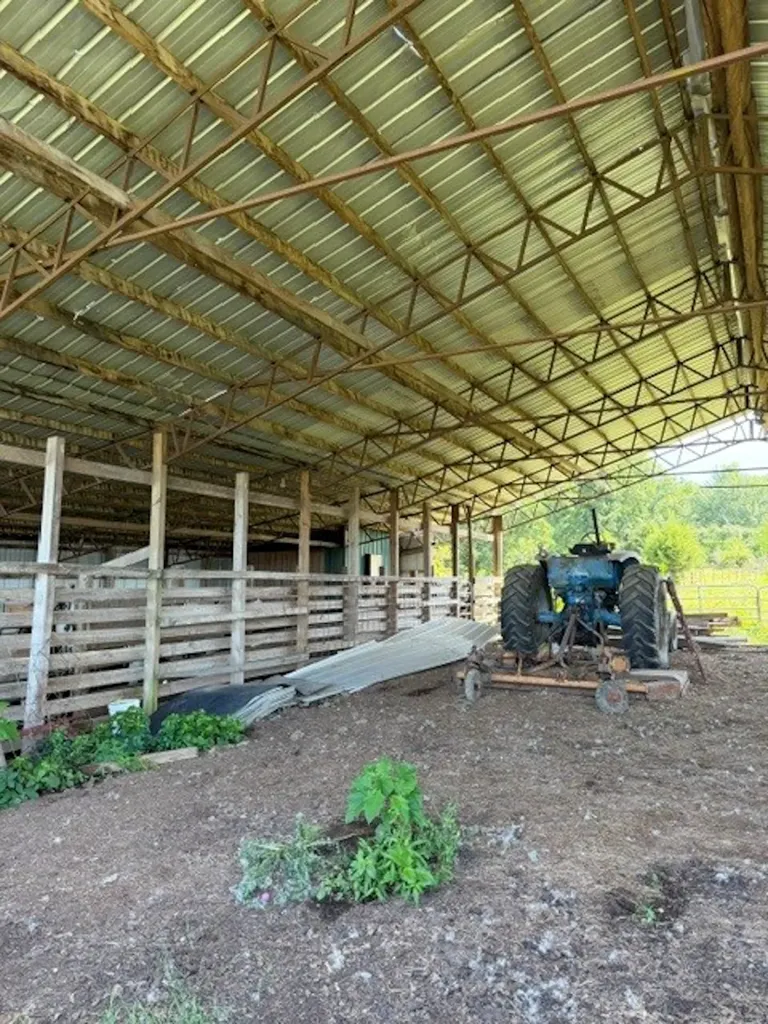 1074 Mcgee Road Decaturville TN 38329