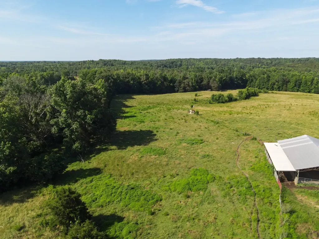 1074 Mcgee Road Decaturville TN 38329