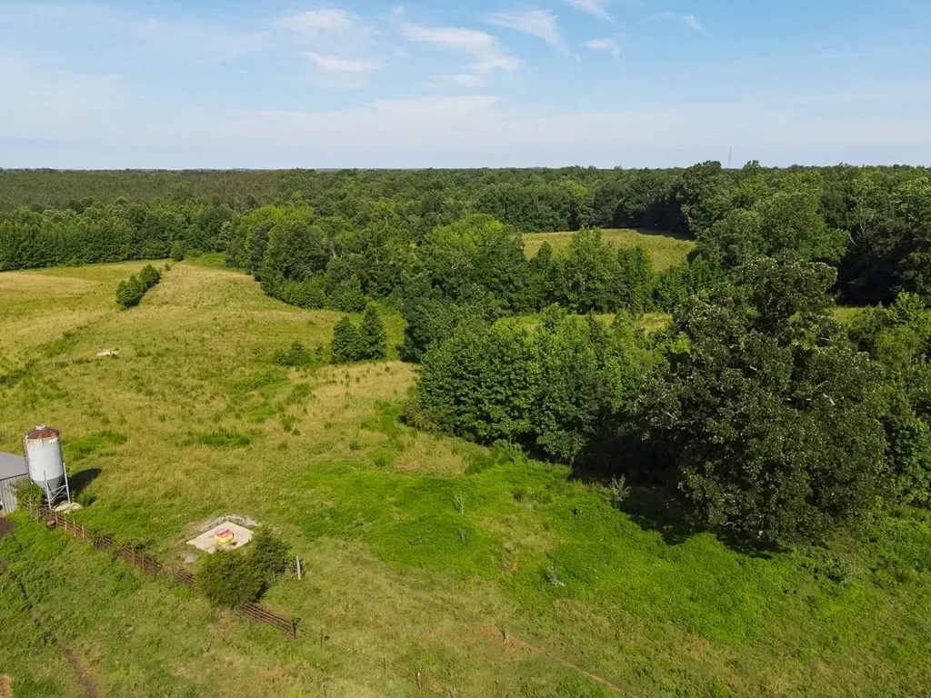 1074 Mcgee Road Decaturville TN 38329