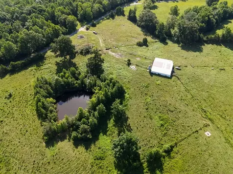1074 Mcgee Road Decaturville TN 38329