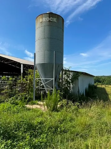 1074 Mcgee Road Decaturville TN 38329