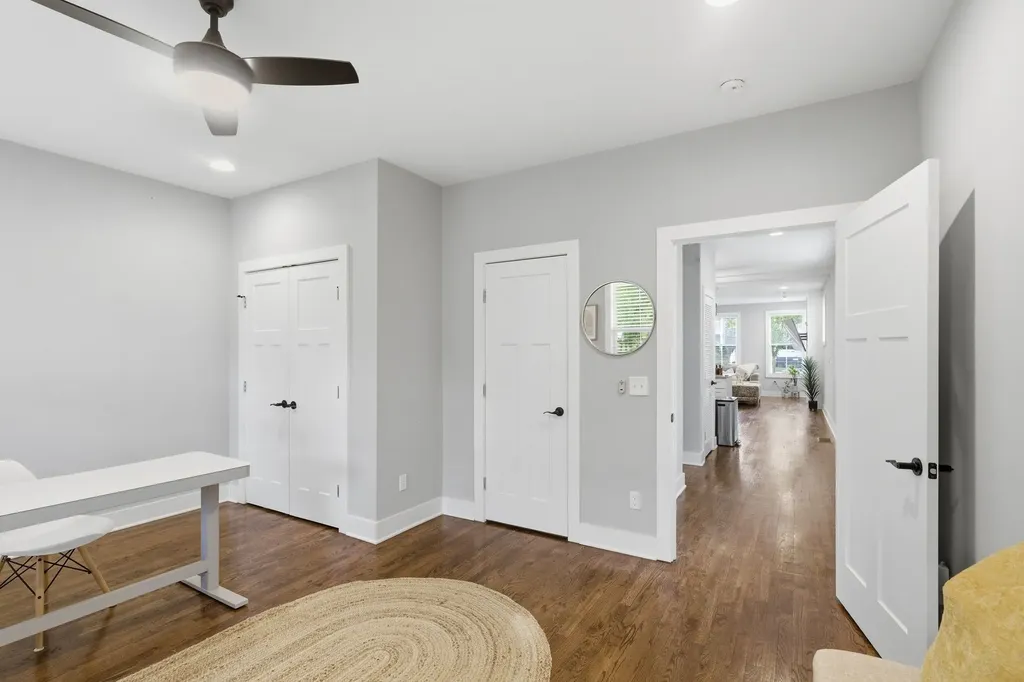 2141B Burns Street Nashville TN 37216