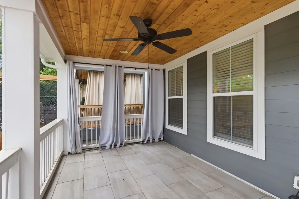 2141B Burns Street Nashville TN 37216
